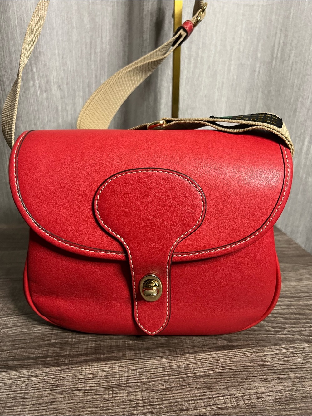 Penrose saddle 22- Red /Rouge Leather Crossbody Bag